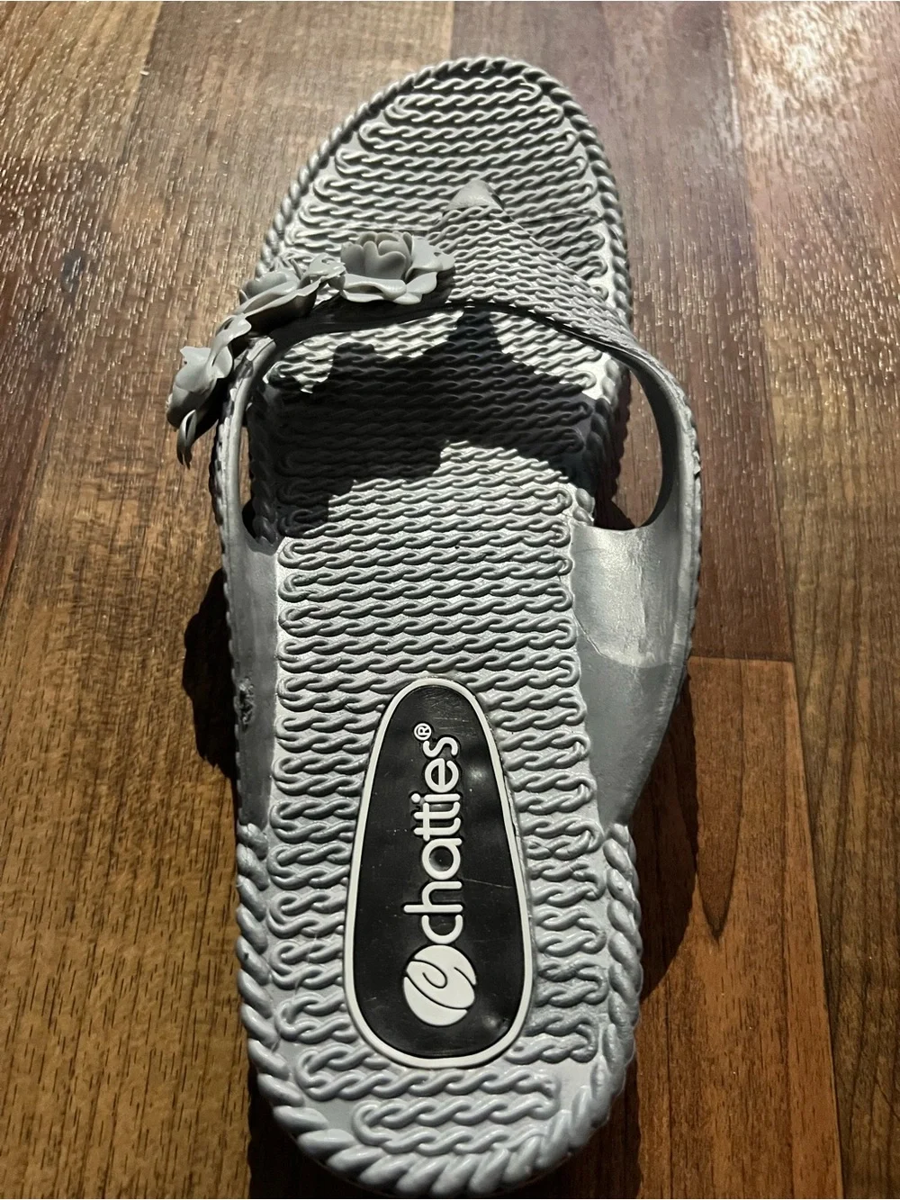 chatties Light Gray Floral Thong Sandals